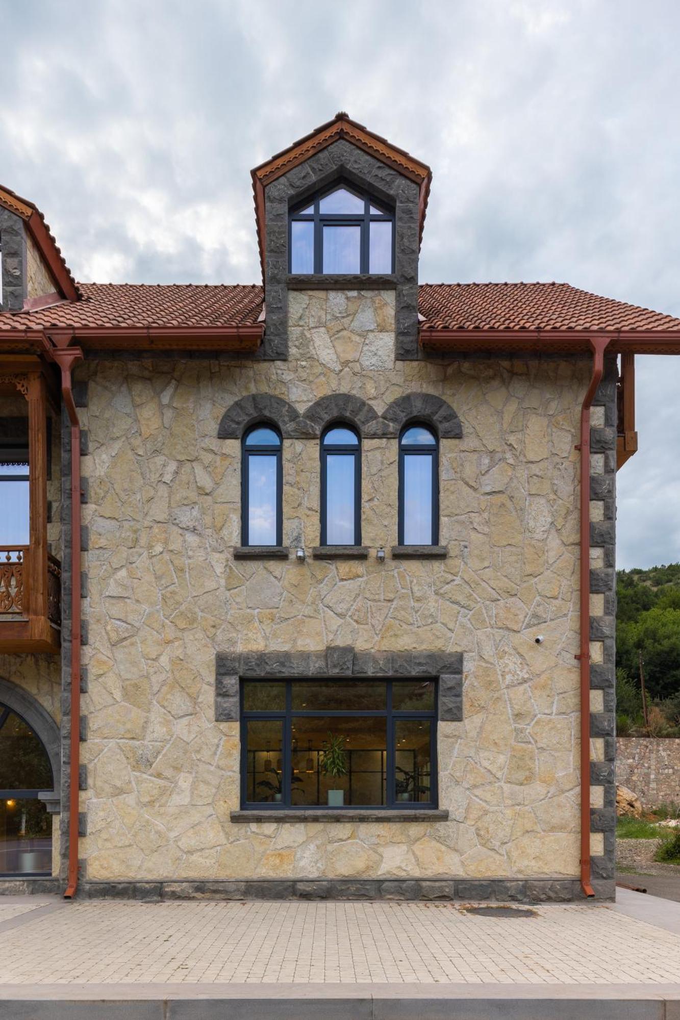 Old Ijevan Boutique Hotel エクステリア 写真